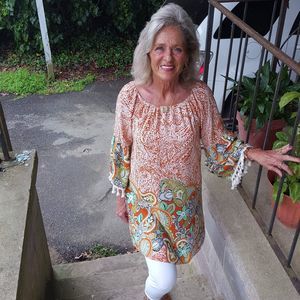 Meet your Posher, Debra